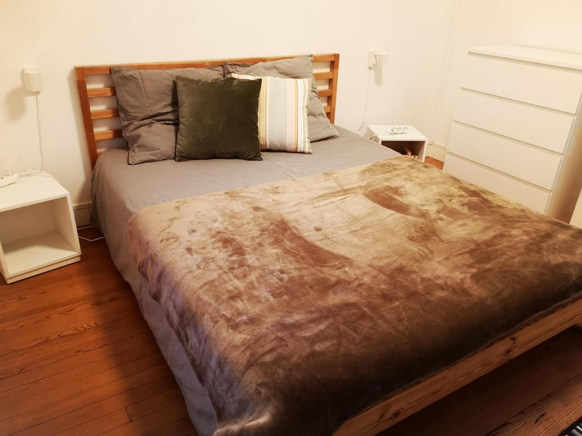 Le Haras Apartment Libourne Bagian luar foto
