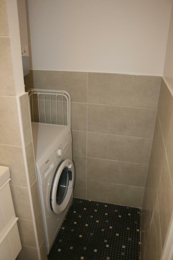 Le Haras Apartment Libourne Bagian luar foto