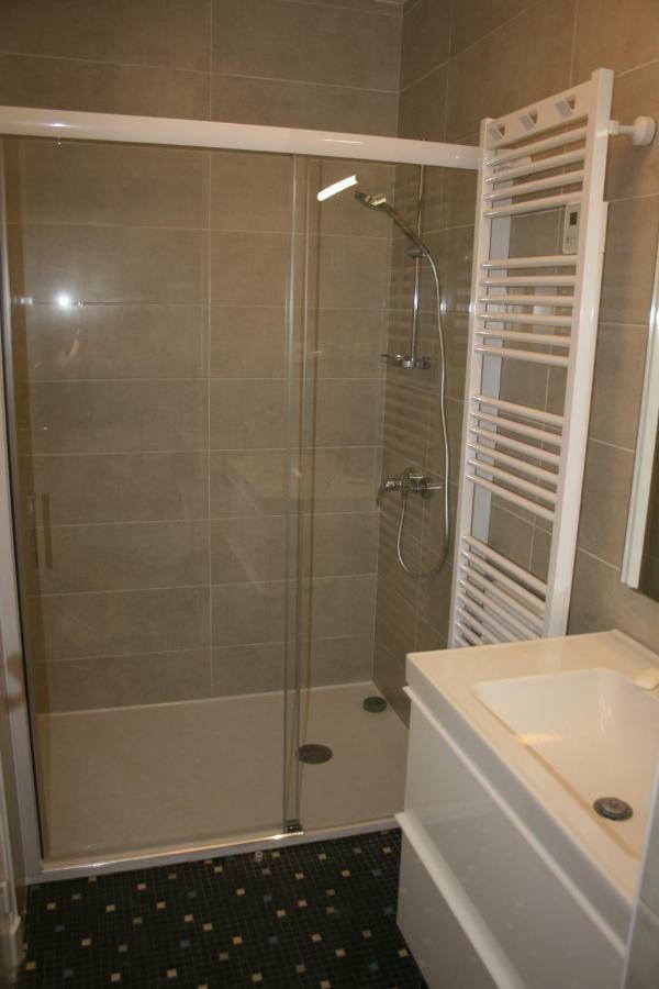 Le Haras Apartment Libourne Bagian luar foto